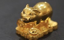 Đua nhau săn heo vàng may mắn dịp cuối năm
