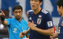 Cho trọng tài mặc áo xanh, AFC vô tình biến trọng tài trở thành cầu thủ thứ 12 của Nhật Bản?