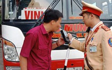 Bị phát hiện sử dụng ma túy, tài xế xe tải nói “không biết tại sao em lại hút”