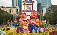 Những chú heo ngộ nghĩnh trên đường hoa Nguyễn Huệ