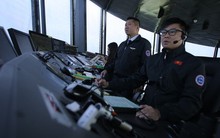 "Đột nhập" đài kiểm soát không lưu Nội Bài