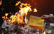 Tết Kỷ Hợi 2019, gia chủ nên làm lễ hóa vàng vào ngày nào, chuẩn bị lễ ra sao?