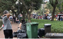 Thất vọng với cảnh nhếch nhác, đơn điệu quanh Hồ Gươm ngày Tết