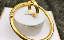 Trang sức 'vàng non': Bỏ tiền thật để mua vàng rởm?