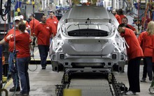 Hai mối nguy của công nghiệp ôtô toàn cầu trong 2019