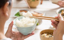 Ăn nhanh hoặc chậm đều gây ra nhiều vấn đề sức khỏe: Một bữa ăn nên kéo dài trong bao lâu?