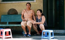 8/3 ở "xóm bà bầu" Sài Gòn: Những người phụ nữ gian nan đi tìm thiên chức làm mẹ và tình người trong con hẻm hy vọng