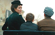 Bán xăng cho phụ nữ không phải tội ác: Nếu người phụ nữ này không mua "xăng", Mercedes Benz đã chẳng thể thương mại hóa, thế giới có lẽ cũng chẳng có ô tô!