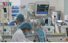 Bác sĩ bỏ bệnh viện công, nhân lực y tế thiếu hụt trầm trọng