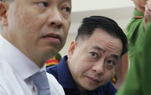 Vũ "nhôm" mập mạp, tự tin bắt tay luật sư tại tòa