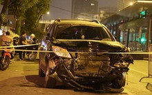 Ảnh: Hiện trường ô tô đâm liên hoàn khiến nữ lao công tử vong, nhiều người bị thương ở Hà Nội