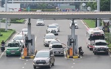 Ô tô ra vào sân bay sẽ không bị thu phí