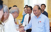 Thủ tướng giải đáp cử tri nhiều vấn đề "nóng"