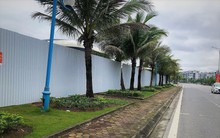 Đường ngắm vịnh đẹp nhất Hạ Long bất ngờ bị tôn che kín