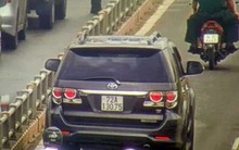 Ôtô tràn vào làn xe máy trên đường dẫn cao tốc TP HCM - Long Thành - Dầu Giây