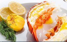 Khách sạn tổ chức sự kiện mở màn LHP Cannes: Phục vụ 2 tấn tôm hùm, 350 kg gan ngỗng, 50 kg trứng cá muối, 18.000 chai rượu vang...