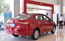 Loạt hàng hot úp mở ra mắt, mẫu cũ giảm giá sâu: Khách Việt cân não mua luôn hay chờ đợi