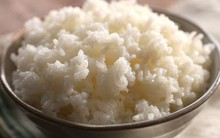 Ăn cơm nguội hâm nóng hại sức khoẻ, có thể bị ung thư? Đọc ngay câu trả lời của chuyên gia