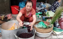 Đổ xô đi bán rượu nếp Tết Đoan Ngọ, ai cũng lãi 'khủng'