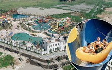 Người dân Hà Nội thích thú trải nghiệm công viên nước hiện đại nhất Thủ đô trong ngày đầu mở cửa