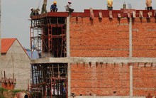 Vật liệu xây dựng tăng giá chóng mặt