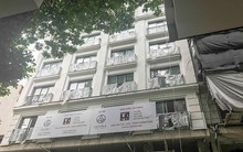Cao ốc vượt tầng cạnh Hồ Gươm không lo 'cắt ngọn' chỉ lo hoàn thiện?