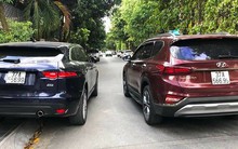 2 xe sang tiền tỷ cùng chung biển đẹp xuất hiện trên phố gây xôn xao