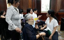 Toà sẽ xác minh việc bị cáo nhập viện để xin hoãn xử