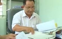 Vụ Chủ tịch xã mất liên lạc, nhờ người nộp đơn từ chức: Đi khỏi địa phương cùng vợ con