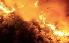 Clip: Núi Hồng Lĩnh thành biển lửa, di dời dân khẩn cấp