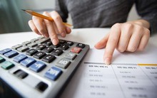 Từ 1/7, lãnh đạo không được bố trí vợ con quản lý về nhân sự, kế toán