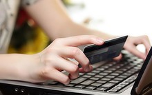 Một số ngân hàng tăng lãi suất thẻ tín dụng