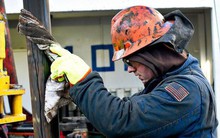 Thế giới sẽ thừa dầu trong cả 2019 và 2020