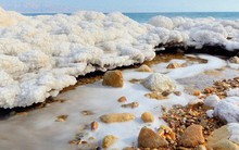 Hiện tượng "tuyết muối" rơi ngập Biển Chết khiến khoa học đau đầu suốt gần 50 năm cuối cùng đã có lời giải