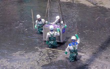 Nước Hồ Tây cuốn trôi kết quả thử nghiệm ở sông Tô Lịch: 'Không thể nói một việc'