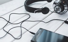 Nhiều người trẻ có nguy cơ điếc vì thói quen này