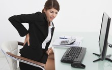 Học tập ngay bài tập kỳ diệu "cứu rỗi" cái lưng của dân công sở Nhật: Nằm im 5 phút là mọi nhức mỏi đều tan biến!