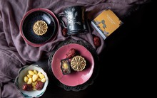 Chuyện nhỏ ở Vagabond: Du học sinh bỏ ngang công việc ở Bộ ngoại giao Hàn Quốc, về nước mở tiệm bánh cao cấp với cậu bạn thân vì... mê cái đẹp