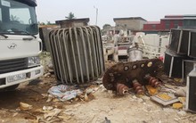 Rác chứa chất gây ung thư, vô sinh chềnh ềnh giữa khu dân cư