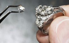 Kim cương thoái trào - người giàu cũng khóc: Đóng cửa hầm mỏ, thu hẹp kinh doanh, giảm tín nhiệm tài chính và tìm lối thoát bằng kim cương nhân tạo