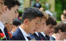 Vì sao giới nhà giàu châu Á đổ tiền đầu tư cho con sang Mỹ du học?