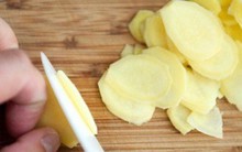 Tác dụng khi ngậm một miếng gừng mỏng: Bí quyết phòng bệnh tuyệt vời nổi tiếng Đông y