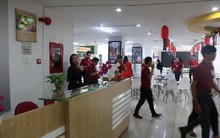 Lãnh đạo Alibaba "mất hút" khi khách hàng đến đòi tiền