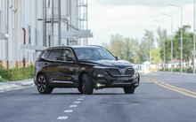 Tranh cãi VinFast không tăng giá xe: Người dùng mừng thầm, dân buôn hụt hẫng