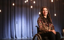 Bị ép cưới năm 18 tuổi, gặp tai nạn xe hơi đến mất khả năng sinh con, tật nguyền: Góp mặt trong Forbes 30 Under 30, cô gái Pakistan này truyền cảm hứng đến hàng triệu người