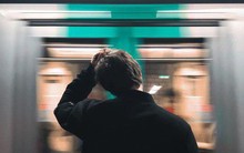 Bí quyết sống mà tôi học được ở nhà dưỡng lão: Sự hối tiếc và tất cả những gì chúng ta có chỉ là hiện tại