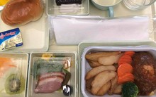 So sánh các suất ăn trên những chuyến bay quốc tế: Hãng hàng không quốc gia Việt Nam vẫn xuất sắc nhất còn lại thì... thà ăn mì gói còn hơn!