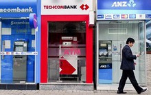 Cảnh giác với những bất thường khi dùng thẻ tín dụng