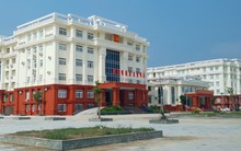 Tòa nhà Thành ủy 100 tỉ vừa xây đã nứt toác do gạch?