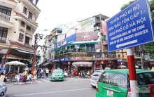 Hà Nội định cấm ô tô, xe máy quanh hồ Gươm trong 1 tháng